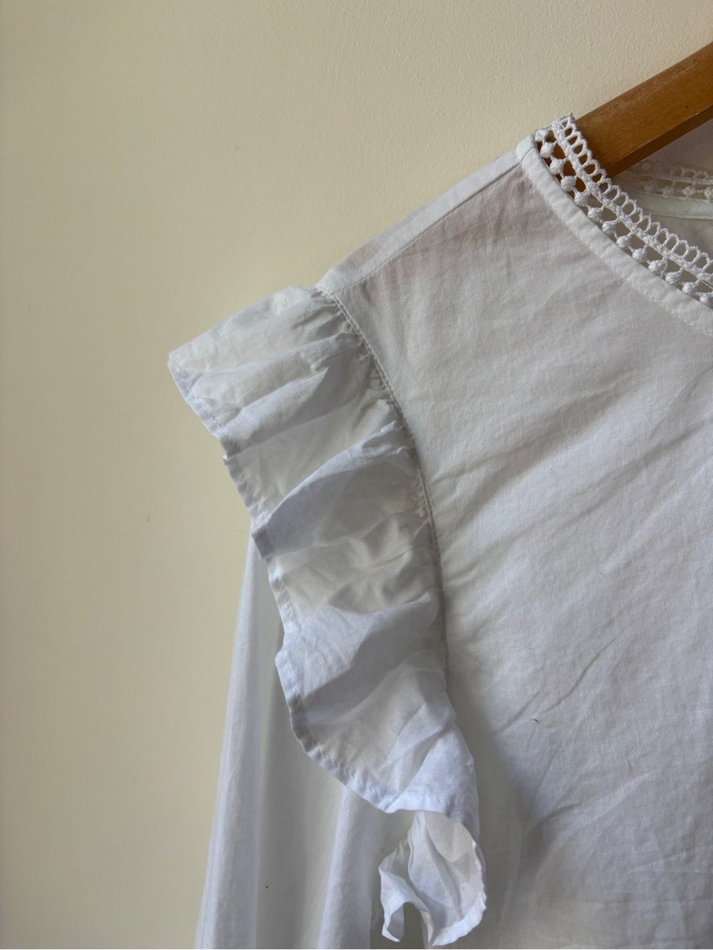 NWT J. Crew White Ruffle-Shoulder Long Sleeve Blouse - Picture 7 of 13